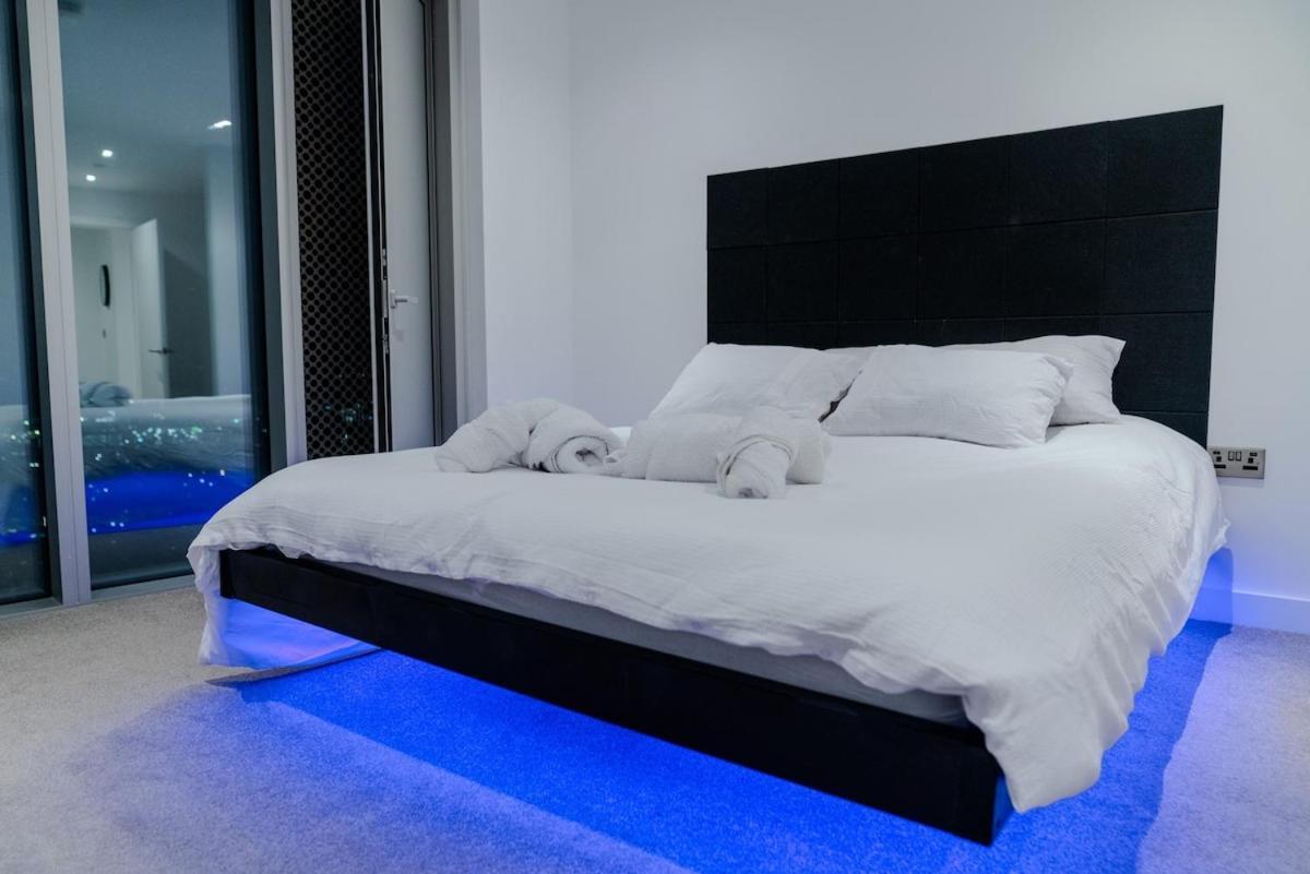Luxury 2 Bed Penthouse With Stunning Views In Manchester City Centre Kültér fotó