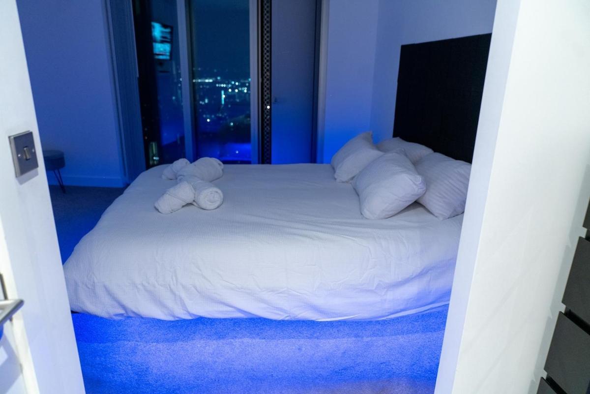 Luxury 2 Bed Penthouse With Stunning Views In Manchester City Centre Kültér fotó